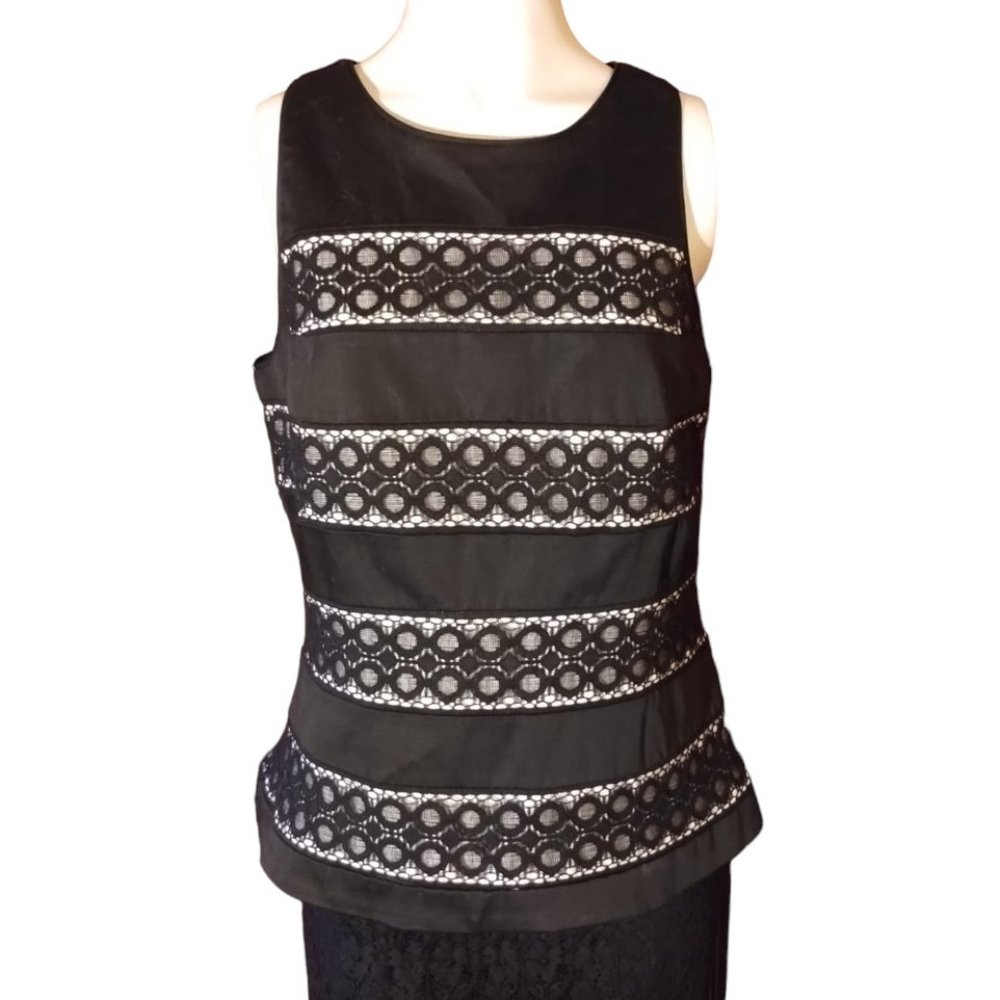 WHITE HOUSE BLACK MARKET Black Sleeveless Top w Lace; Side Zipper Lining size 10
